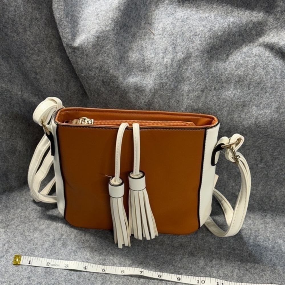 AR New York Two-Tone white and camel Tassel Crossbody Bag purse NWT